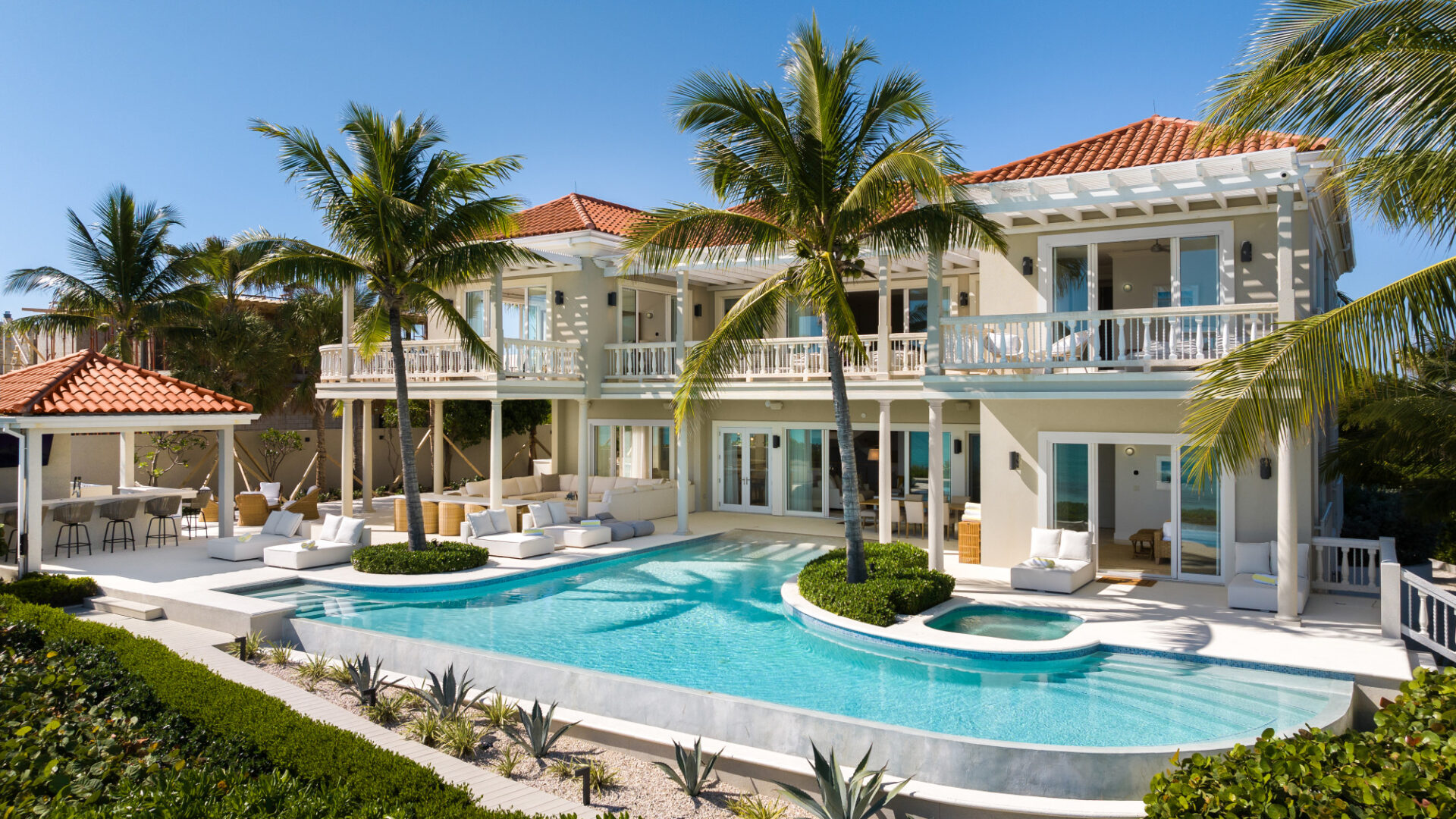 Beach-Style Villa in North Coast